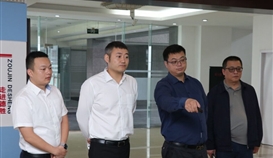 空港兴城总经理黄轲一行到世界杯网址大全钒钛参观交流